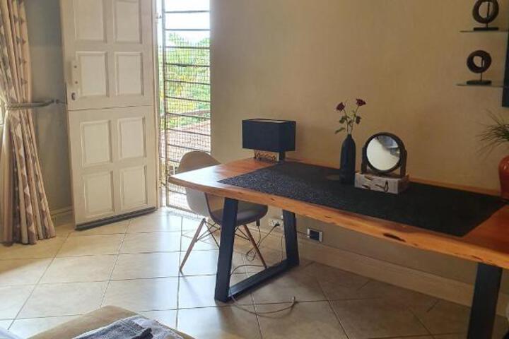 Couples Luxury & Private Apartment - thumb 4