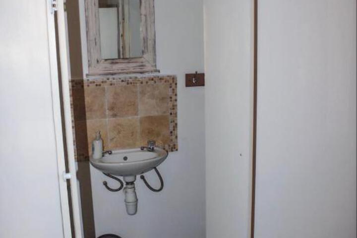 Demepran Grove B & B - thumb 4