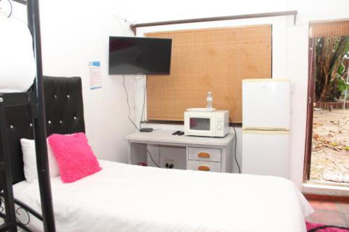 Demepran Grove B & B - thumb 5