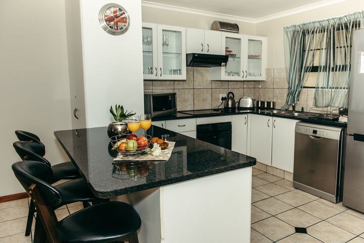 Vacation Letting - Elgin House Apartment - thumb 5