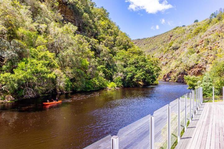 Sleep On The Banks Of The Kaaimans River - thumb 6
