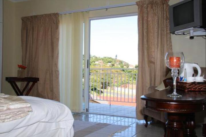 Bougainvillea Bnb - thumb 3