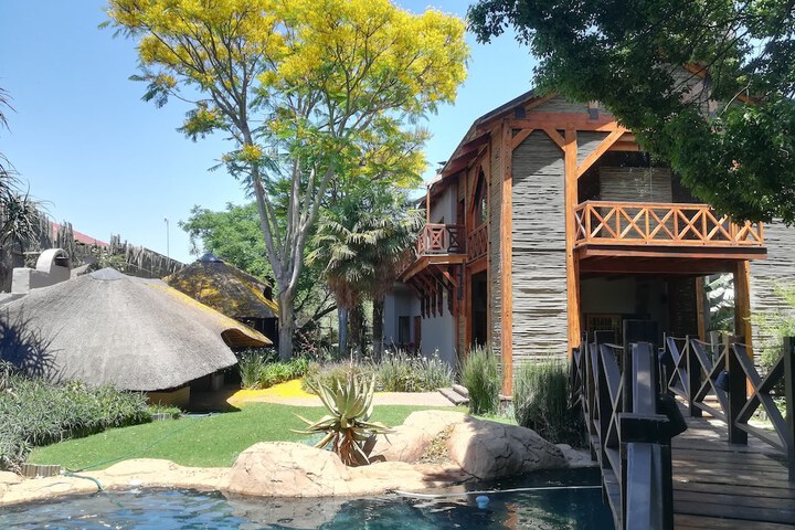 Ikamu's Lodge - thumb 7