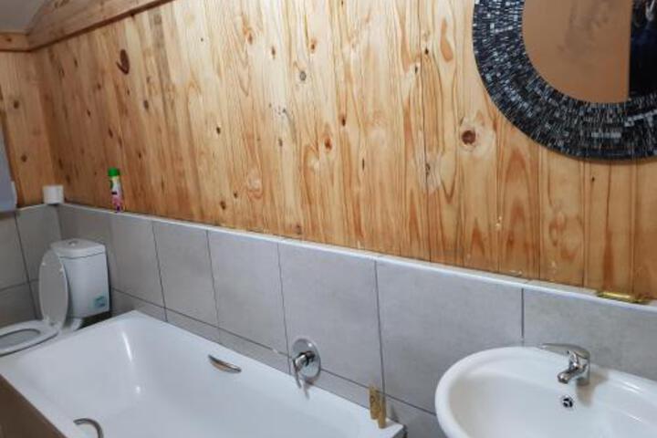 Good 2 Go Guest House - thumb 4