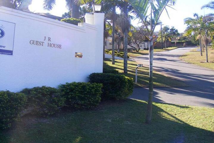 JR Guesthouse - thumb 1