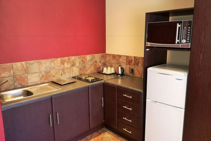 Africlassic River Lodge- Rivonia - thumb 6