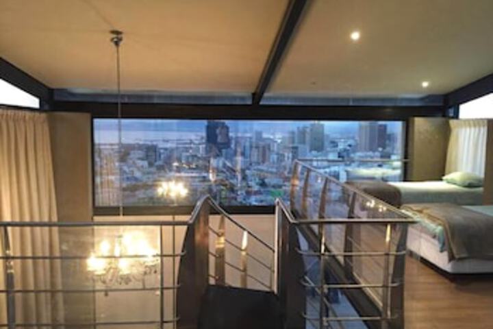 17 On Upper Bloem - thumb 0