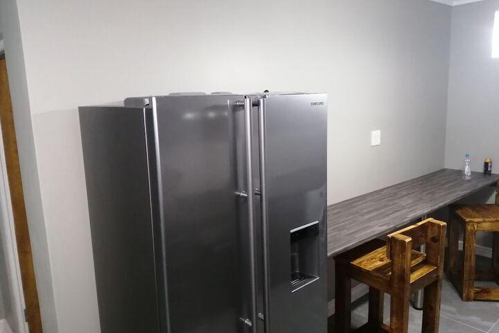 7 Amery Crescent Guesthouse - thumb 3