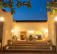 Monkey Thorn Guest Lodge - Accommodation Africa