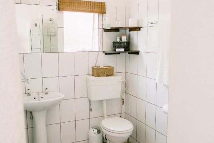 Pennylane Guest House - thumb 2