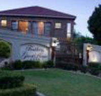Feathers Guest House - Accommodation Africa