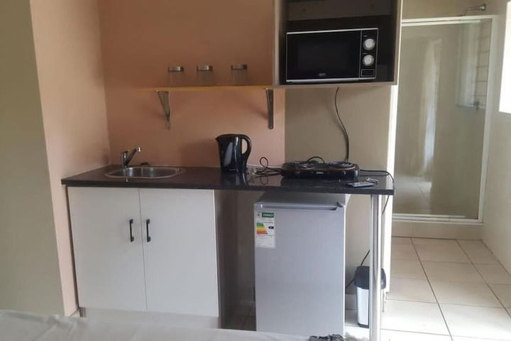 Cozy Guestrooms In Midrand - thumb 6