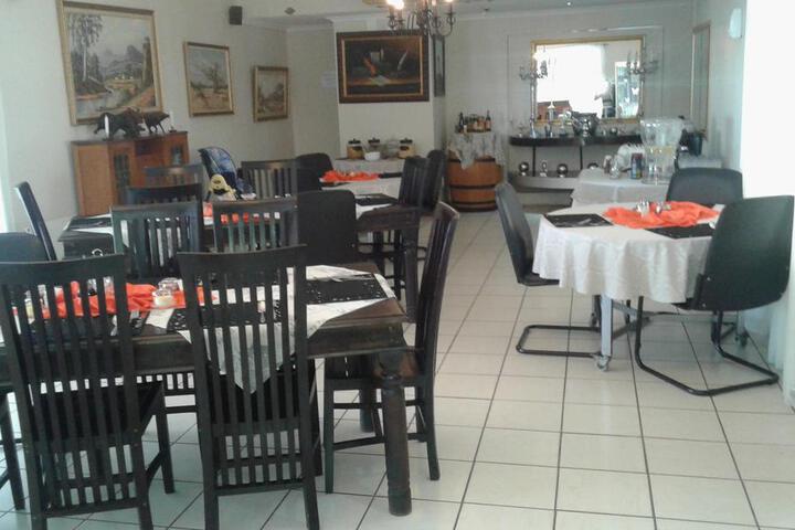 Black Swann Guest House - thumb 3