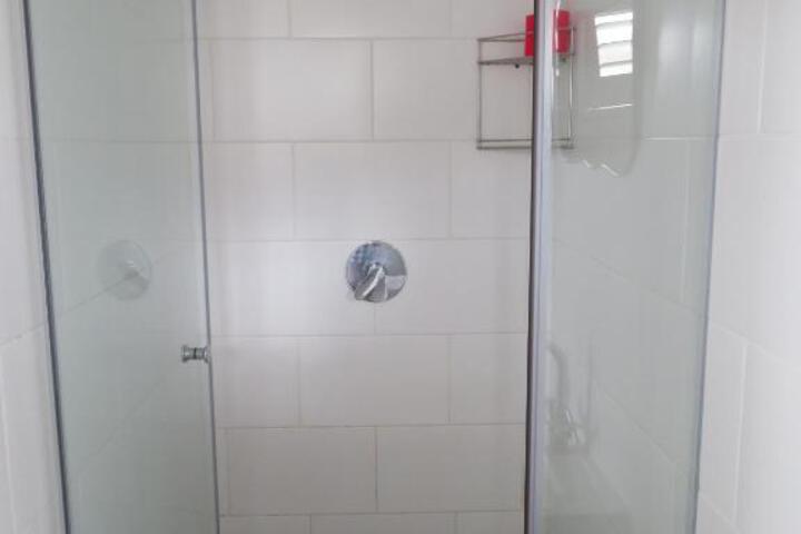 87 Marine Drive - thumb 2