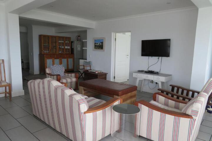 87 Marine Drive - thumb 1
