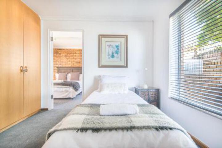 Boyes Drive Villa - thumb 6