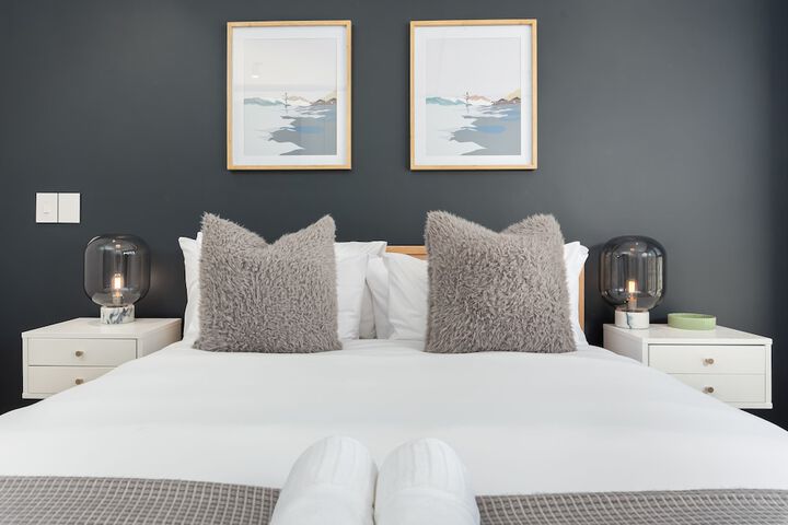 117 On Strand 501 - thumb 7