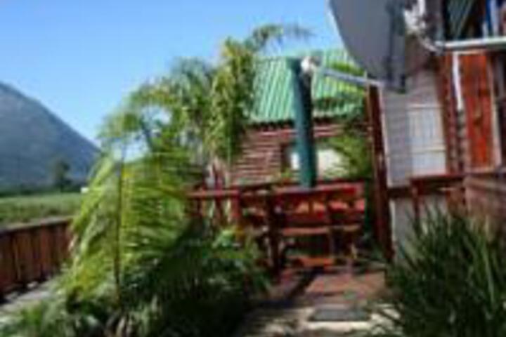 Mountain Breeze Log Cabins - thumb 4