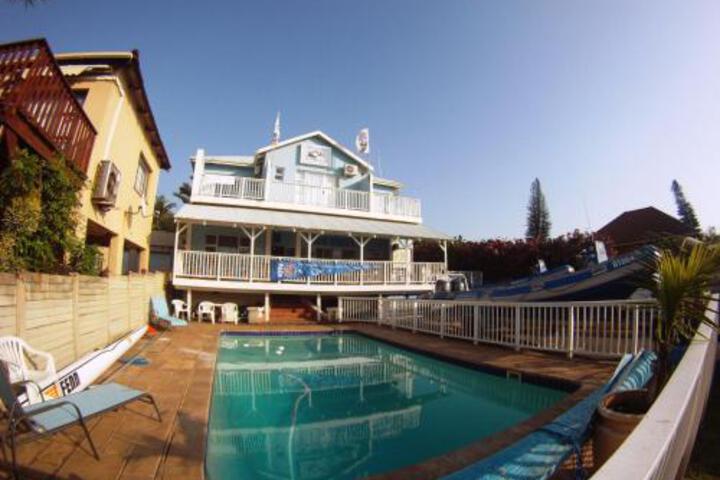 Aliwal Dive Centre & Lodge - thumb 2
