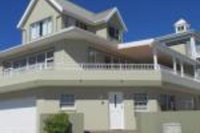 Point Village Accommodation Lauries House