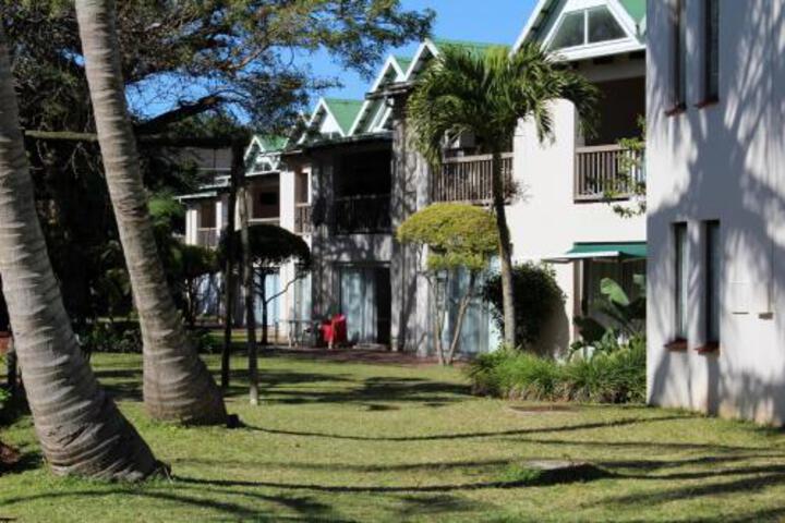 9 The Bridge Holiday Resort - thumb 4