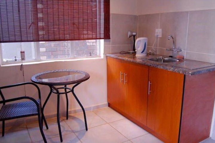 Nandi'S Guesthouse - thumb 2