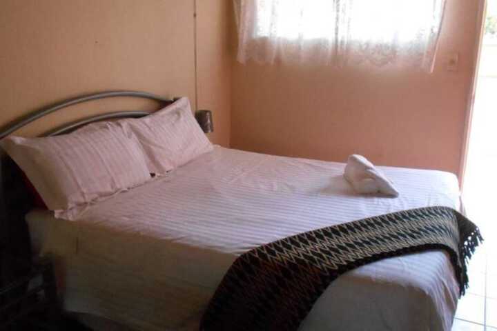 Nandi'S Guesthouse - thumb 5