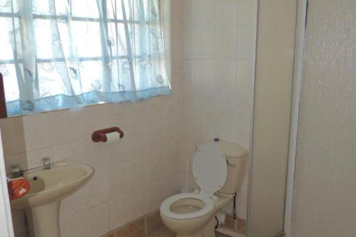 Woodgrange Garden Cottages - thumb 3