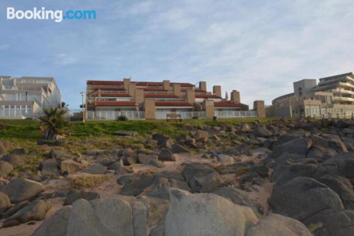 B Home Guesthouse - thumb 0