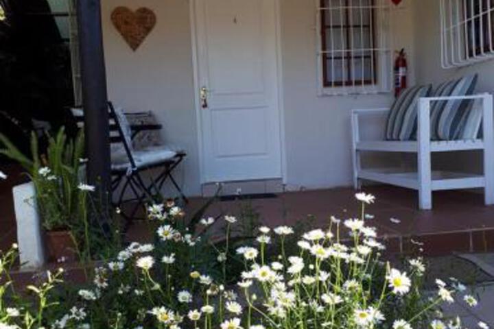 Country Lane Guest House - thumb 5