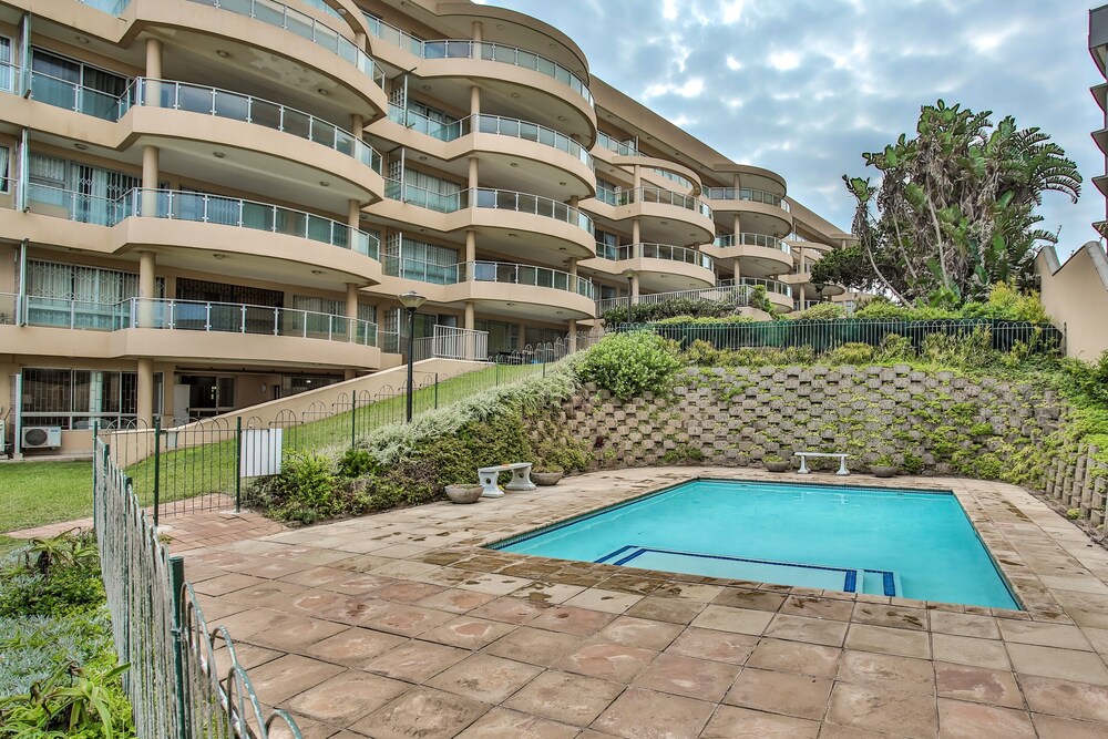 102 Bermuda Comfortable Ground Floor On Main Beach - thumb 2
