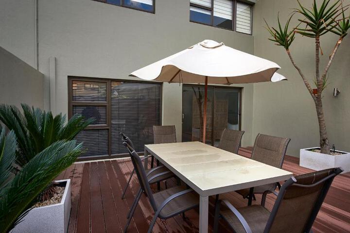 Dynasty Forest Sandown Hotel & Conference Centre - thumb 7