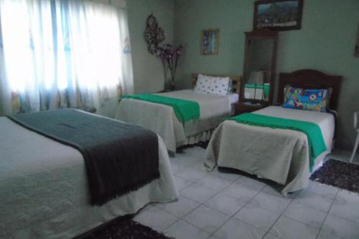 MarnalÃ© Oornagwoonstel - thumb 7