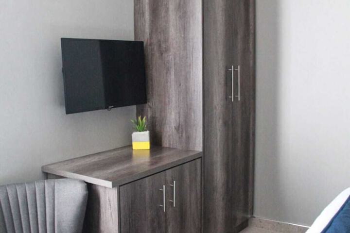 The Cato Suites Hotel - thumb 7