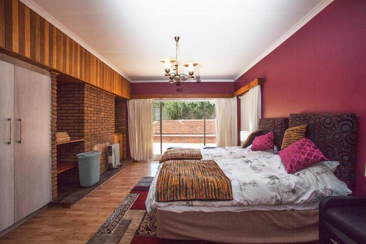 Chalet No. 2 Petunia - thumb 1