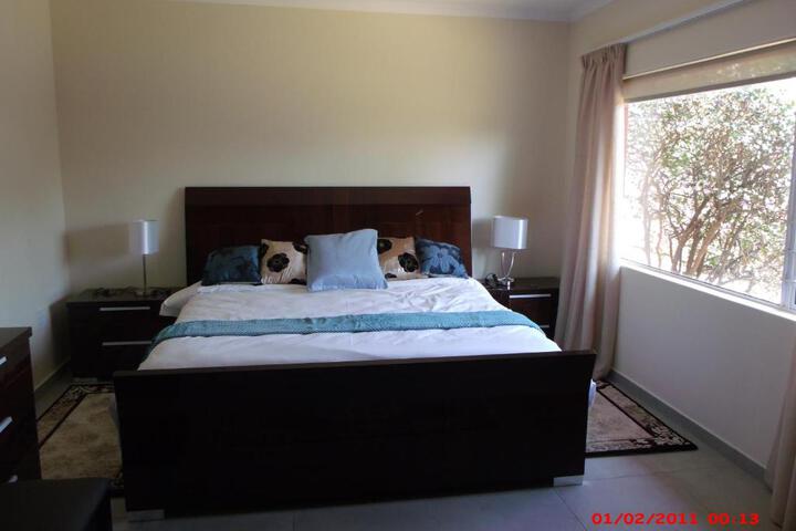 Chalet No. 2 Petunia - thumb 7