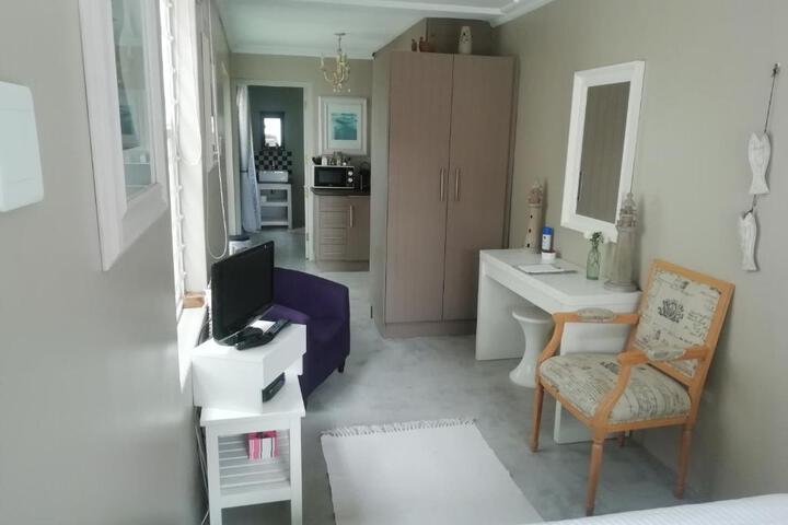 Jamieson Cottage - thumb 3