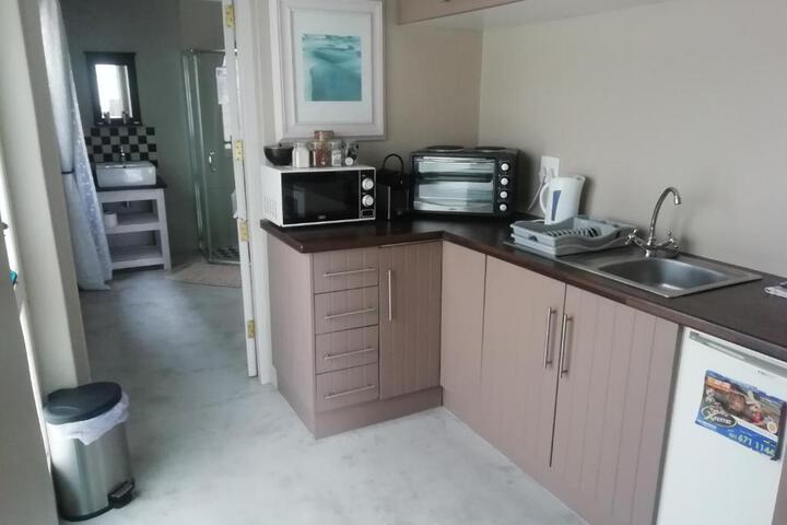 Jamieson Cottage - thumb 1