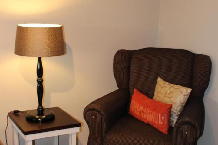 The Upper Deck Apartment - thumb 3