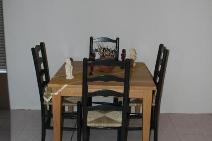 The Upper Deck Apartment - thumb 1