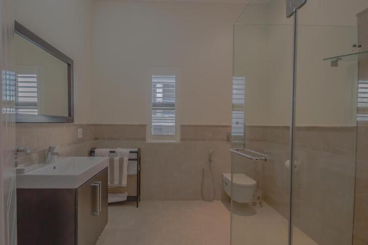 8 Tinderwood Lane - thumb 1