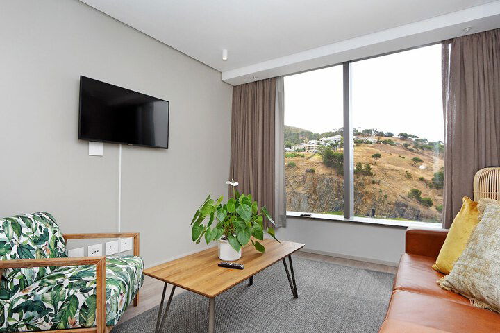 117 On Strand 1512 - thumb 2