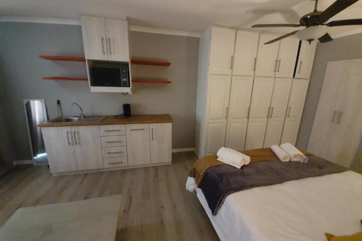 Joeys Rooms - thumb 7