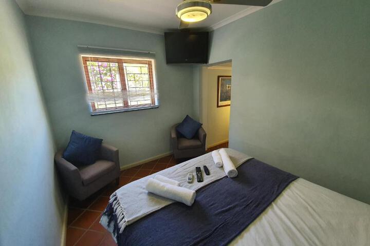 Joeys Rooms - thumb 6