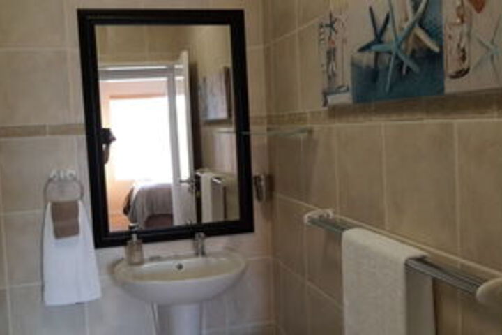 18 On Coral Apartment - thumb 5