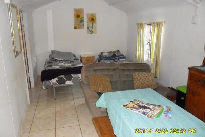 Cynthias Country House - thumb 5