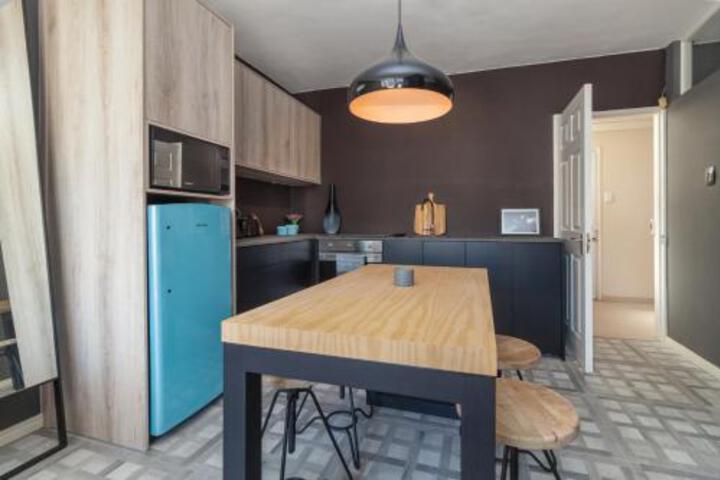 Keerom 66 Beautiful Modern Apartment In Heart Of Cape Town - thumb 2