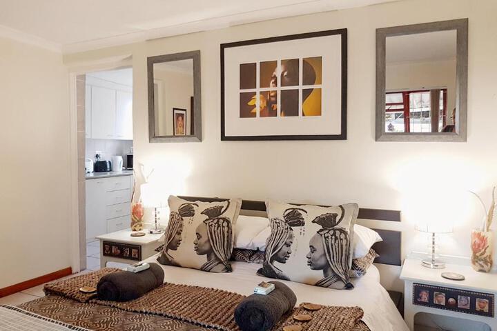 Africa Cottage Strand - thumb 7