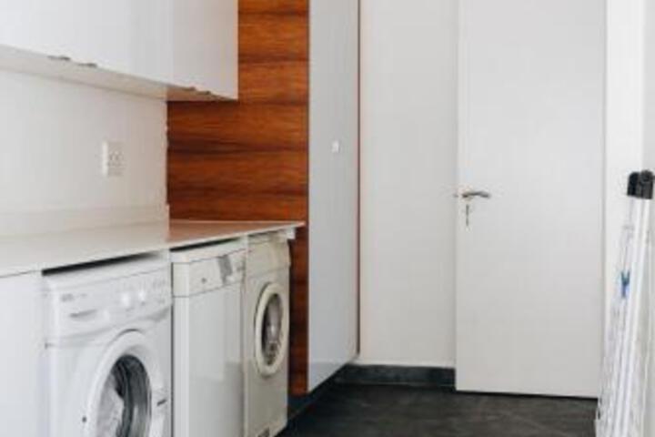 9 Ravensteyn Rd - thumb 4