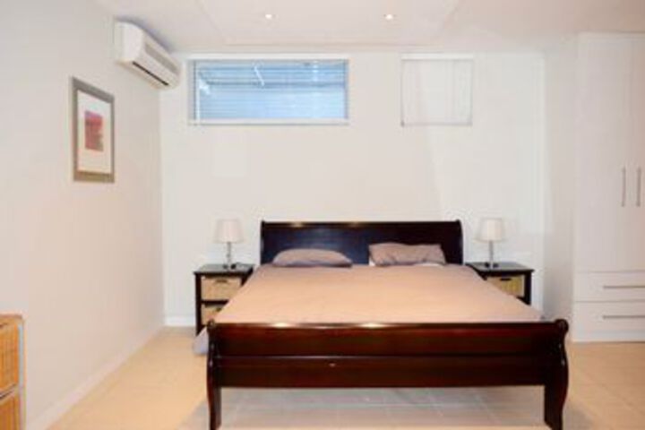 1 Bedroom Apartment In Fresnaye - thumb 0